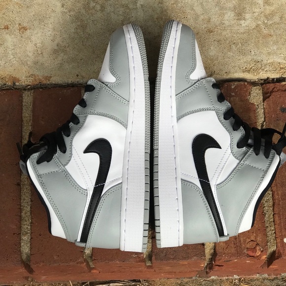 jordan 1 smoke grey 5.5